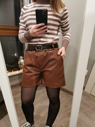 SZORTY EKOSKÓRA CZEKOLADA