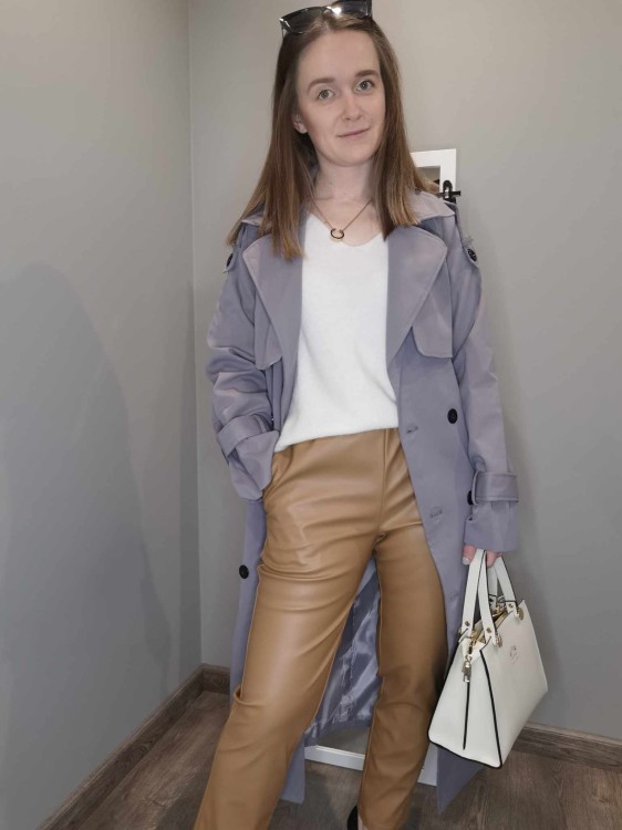 SPODNIE EKOSKÓRA KARMELOWE