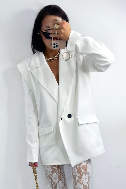 la milla biała marynarka, la milla marynarka wigilia biała, marynarka damska biała, elegancka biała marynarka damska, polska produkcja, biała marynarka na komunię, elegancka marynarka na wiosnę i lato, biała marynarka na imprezę