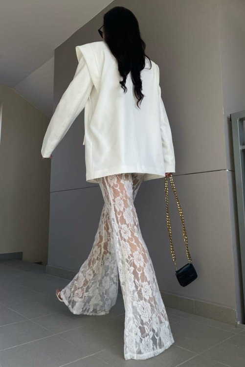 la milla biała marynarka, la milla marynarka wigilia biała, marynarka damska biała, elegancka biała marynarka damska, polska produkcja, biała marynarka na komunię, elegancka marynarka na wiosnę i lato, biała marynarka na imprezę