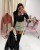 la milla body czarne z dekoltem w szpic, la milla body czarne z kwiatem, la milla czarne body z różą, eleganckie czarne body la milla na wiosnę, la milla body z różą do spódniczki, la milla body wiosenne stylizacje