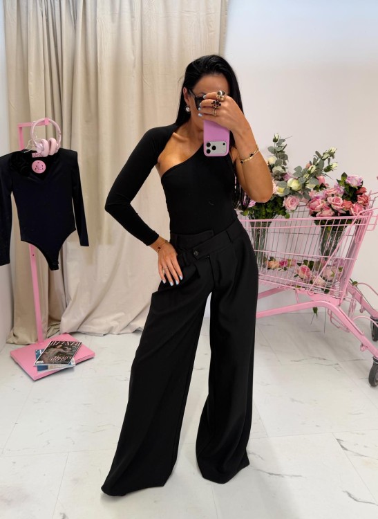 la milla body czarne z wycięciami, la milla body czarne z wyciętym rękawem, la milla seksowe czarne body, eleganckie czarne body la milla na wiosnę, la milla body na imprezę, la milla body czarne z jednym rękawem, la milla czarne body bez rękawa