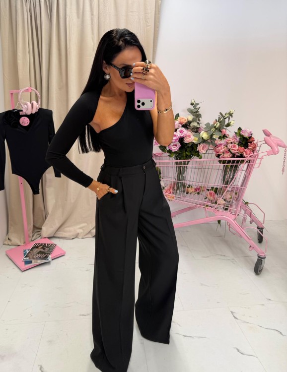 la milla body czarne z wycięciami, la milla body czarne z wyciętym rękawem, la milla seksowe czarne body, eleganckie czarne body la milla na wiosnę, la milla body na imprezę, la milla body czarne z jednym rękawem, la milla czarne body bez rękawa