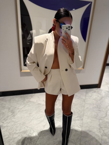 la milla spodenki motylki kokosowe, la milla kokosowe spodenki motylki, la milla szorty motylki kokos, la milla szorty z zakładkami kremowe, la milla spodenki z zakładkami kokosowe, spodenki na wiosnę la milla, eleganckie spodenki kokosowe