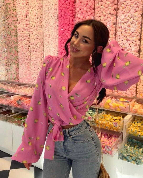 la milla wiązana koszula różowa na wiosnę, koszula  na randkę la milla, la milla bluzka wiązana różowa w cytryny, la milla różowa bluzka z szerokimi rękawami, la milla bluzka różowa w cytryny, la milla wiskozowa koszula wiązana różowa w cytryny