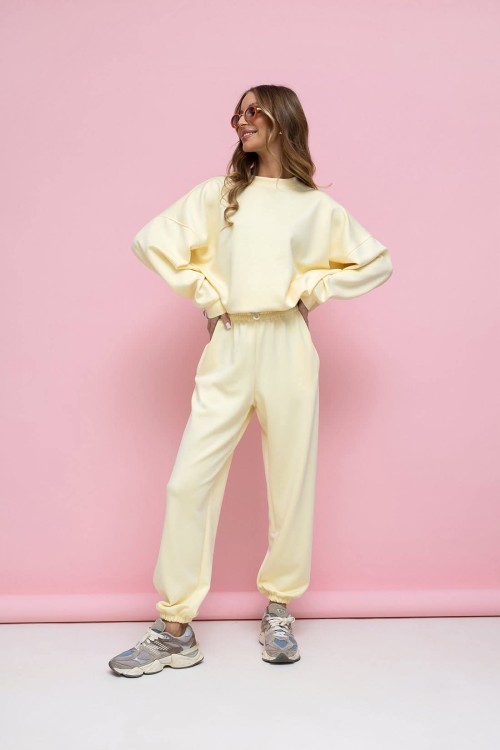 lenoshka bluza dresowa bananowa, bluza lenoshka banan, bananowa bluza dresowa lenoshka, lenoshka bluza dresowa bananowa na wiosnę, dresowa bluza żółta na wiosnę do jeansów