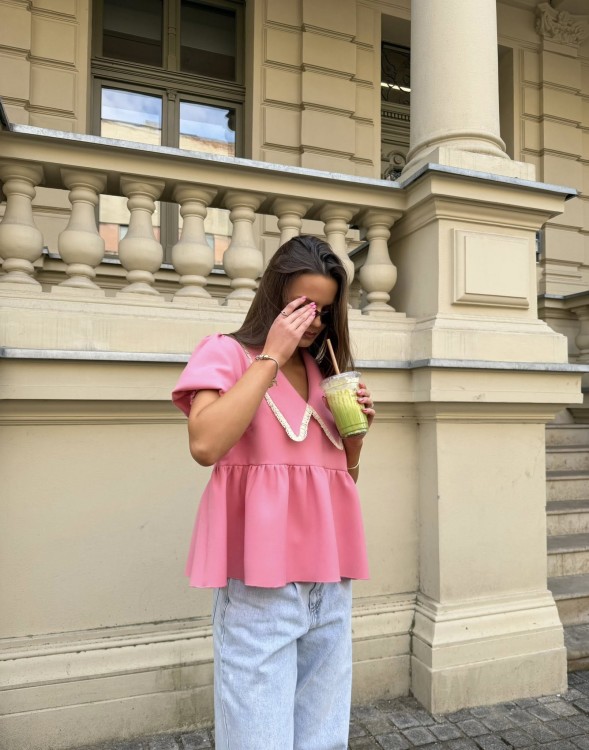 purpura koszula z kołnierzykiem różowa, purpura bluzka z kołnierzykiem do wiosennych stylizacji, purpura koszula z kołnierzykiem różowa, purpura koszula z kołnierzykiem do spodni wiskozowych, bawełniana bluzka z kołnierzykiem na lato