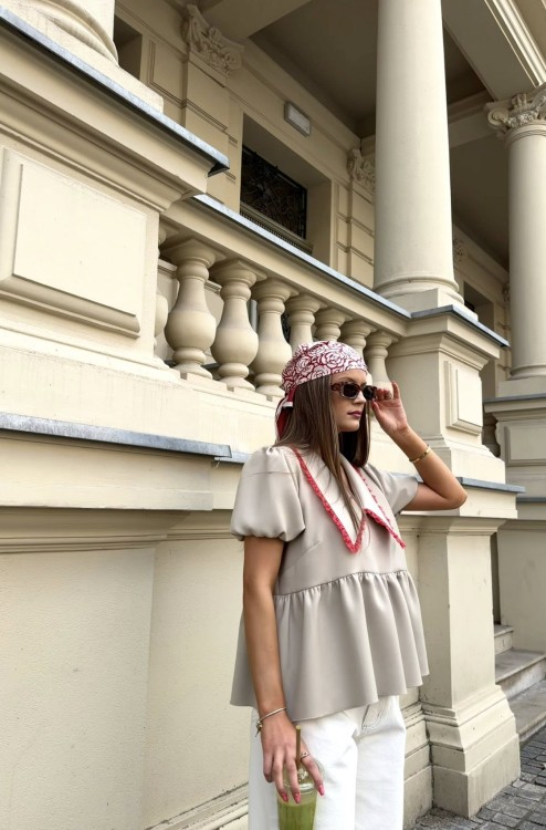 purpura koszula z kołnierzykiem oliwkowa, purpura bluzka z kołnierzykiem do wiosennych stylizacji, purpura koszula z kołnierzykiem oliwkowa, purpura koszula z kołnierzykiem do spodni wiskozowych, bawełniana bluzka z kołnierzykiem na lato