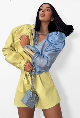 la milla bluzka z różą, la milla elegancka bluzka błękitna z różą, la milla wiskozowa bluzka z różą niebieska, la milla bluzka mgiełka, la milla elegancka bluzka na komunię, la milla koszula z różą błękitna