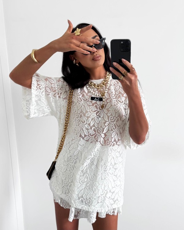 la milla Tshirt koronkowy biały,  la milla bluzka koronkowa biała, la milla tshirt koronka biała, la milla bluzka koronka biała, stylizacja wiosenna, koronkowa bluzka do jeansów, koronkowe stylizacje