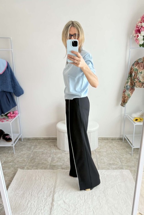 la milla czarne spodnie z białym lampasem, la milla eleganckie czarne spodnie, la milla spodnie w kant z białym lampasem, la milla czarne eleganckie spodnie na wiosnę, la milla eleganckie czarne spodnie na chrzciny