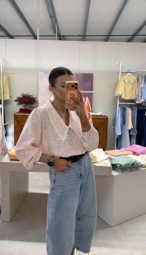 koszula purpura, koszula z kołnierzykiem, koszula vintage, koszula damska z kołnierzykiem, koszula damska na wiosnę, koszula damska do jeansów, koszula z kołnierzykiem jagodowa, koszula damska purpura różowa, koszula z kołnierzykiem purpura