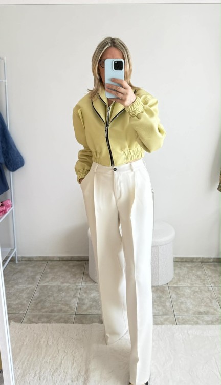 la milla spodnie kokosowe w kant, la milla kokosowe spodnie szerokie w kant, la milla spodnie z szeroką nogawką, la milla ecru spodnie eleganckie na komunię, la mila spodnie ecru na wiosnę, eleganckie spodnie la milla, la milla garnitur ecru