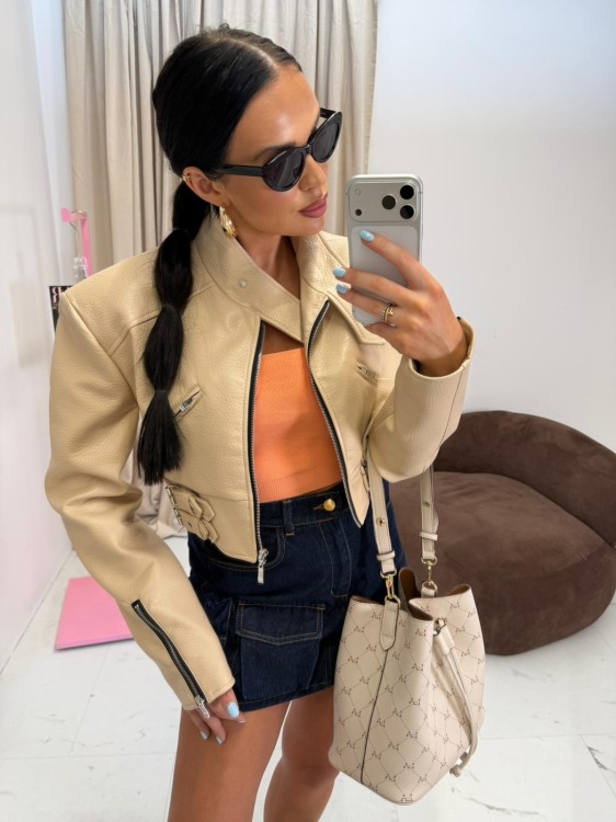 la milla kurtka skórzana mashko beżowa, la milla krótka kurtka skórzana, la milla kurtka beżowa z paskami, la milla ramoneska skórzana beżowa, skórzana ramoneska na wiosnę, la milla kurtka skóra, la milla kurtka skórzana do jeansów na wiosnę