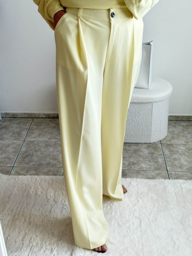 la milla spodnie bananowe, la milla spodnie bananowe w kant, la milla spodnie szerokie w kant, la milla spodnie szeroka nogawka, la milla spodnie eleganckie na wiosnę, la milla spodnie do bomberki bananowe, la milla komplet bananowy na wiosnę