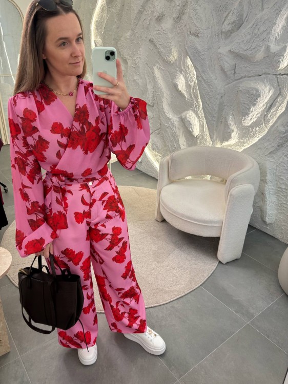 koszula w kwiaty, koszula la milla, koszula w kwiaty la milla, koszula  na randkę la milla, koszula damska, bluzka damska la milla, bluzka la milla, bluzka w kwiaty la milla, koszula różowa la milla w kwiaty, koszula różowa czerwone kwiaty