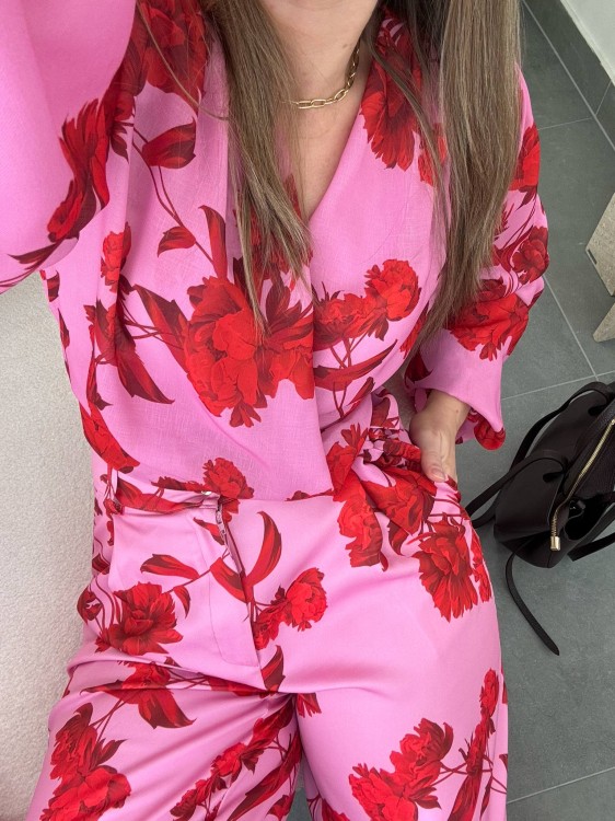 koszula w kwiaty, koszula la milla, koszula w kwiaty la milla, koszula  na randkę la milla, koszula damska, bluzka damska la milla, bluzka la milla, bluzka w kwiaty la milla, koszula różowa la milla w kwiaty, koszula różowa czerwone kwiaty