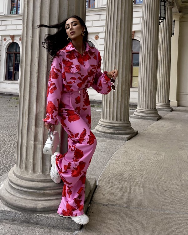 spodnie różowe w czerwone kwiaty, spodnie różowe w czerwone kwiaty la milla, spodnie damskie, spodnie la milla, spodnie różowe la milla