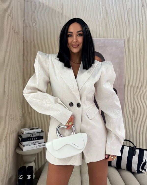 la milla marynarka beżowa w haftowane kwiaty, la milla marynarka wigilia beżowa w haftowane wzory, la milla beżowa marynarka wigilia 2.0, la milla beżowa marynarka na chrzciny, la milla marynarka na komunię