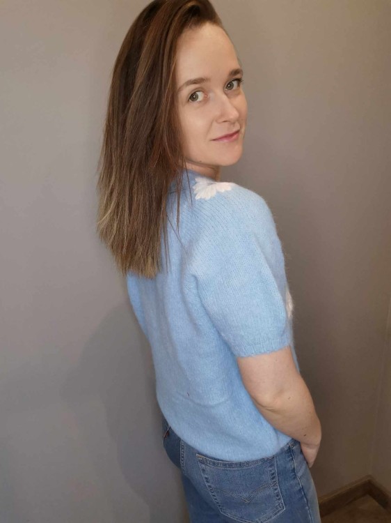 SWETER STOKROTKI niebieski