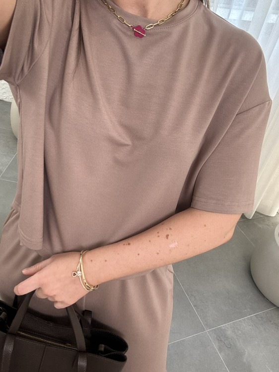 komplet z modalu na wiosnę, komplet modalowy damski, komplet modal plus size, wygodny komplet damski z modalu na wiosnę w kolorze beżowym, komplet homewear, komplet modal beżowy na wiosnę