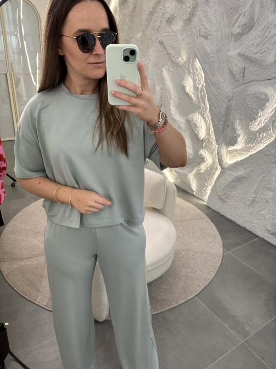 komplet z modalu na wiosnę, komplet modalowy damski, komplet modal plus size, wygodny komplet damski z modalu na wiosnę szałwia, komplet homewear, komplet modal pistacjowy na wiosnę