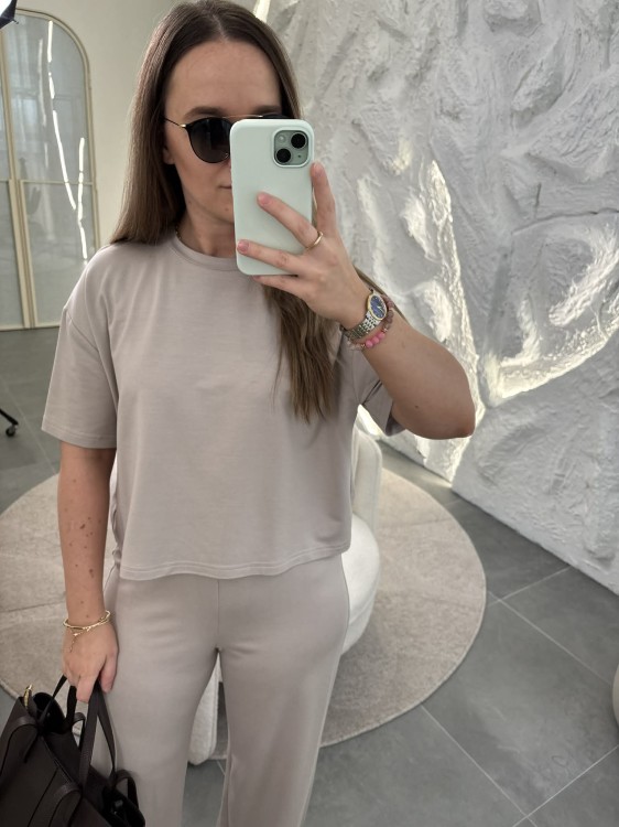 komplet z modalu na wiosnę, komplet modalowy damski, komplet modal plus size, wygodny komplet damski z modalu na wiosnę szałwia, komplet homewear, komplet modal szaro-beżowy na wiosnę