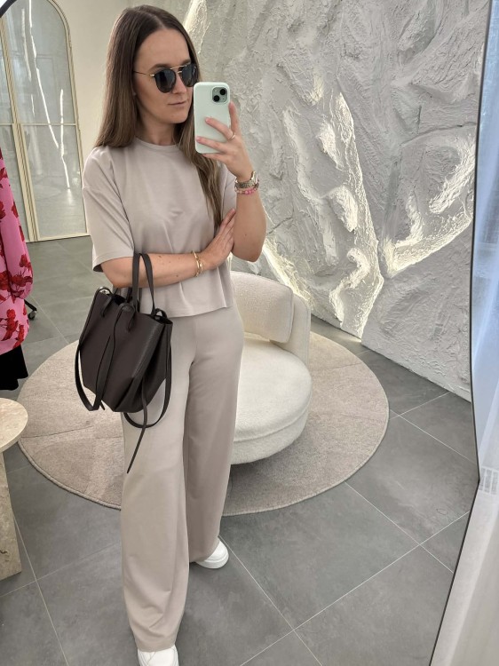 komplet z modalu na wiosnę, komplet modalowy damski, komplet modal plus size, wygodny komplet damski z modalu na wiosnę szałwia, komplet homewear, komplet modal szaro-beżowy na wiosnę