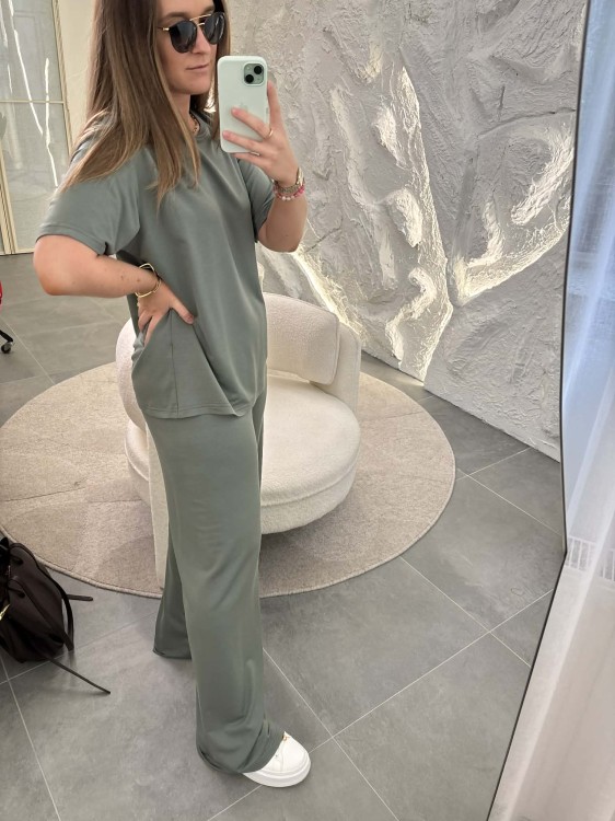 komplet z modalu na wiosnę, komplet modalowy damski, komplet modal plus size, wygodny komplet damski z modalu na wiosnę khaki, komplet homewear, komplet modal khaki na wiosnę