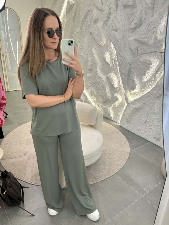 komplet z modalu na wiosnę, komplet modalowy damski, komplet modal plus size, wygodny komplet damski z modalu na wiosnę khaki, komplet homewear, komplet modal khaki na wiosnę