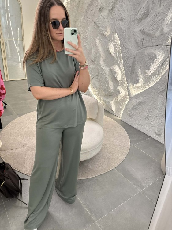 komplet z modalu na wiosnę, komplet modalowy damski, komplet modal plus size, wygodny komplet damski z modalu na wiosnę khaki, komplet homewear, komplet modal khaki na wiosnę