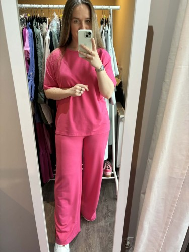 komplet z modalu na wiosnę, komplet modalowy damski, komplet modal plus size, wygodny komplet damski z modalu na wiosnę różowy, komplet homewear, komplet modal różowy na wiosnę