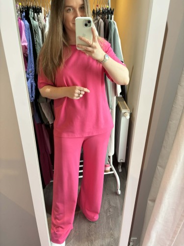 komplet z modalu na wiosnę, komplet modalowy damski, komplet modal plus size, wygodny komplet damski z modalu na wiosnę różowy, komplet homewear, komplet modal różowy na wiosnę