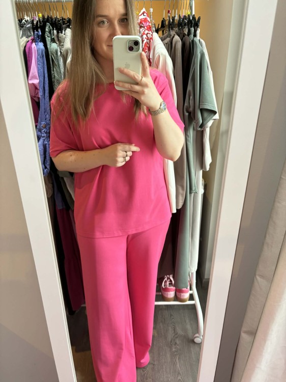 komplet z modalu na wiosnę, komplet modalowy damski, komplet modal plus size, wygodny komplet damski z modalu na wiosnę różowy, komplet homewear, komplet modal różowy na wiosnę