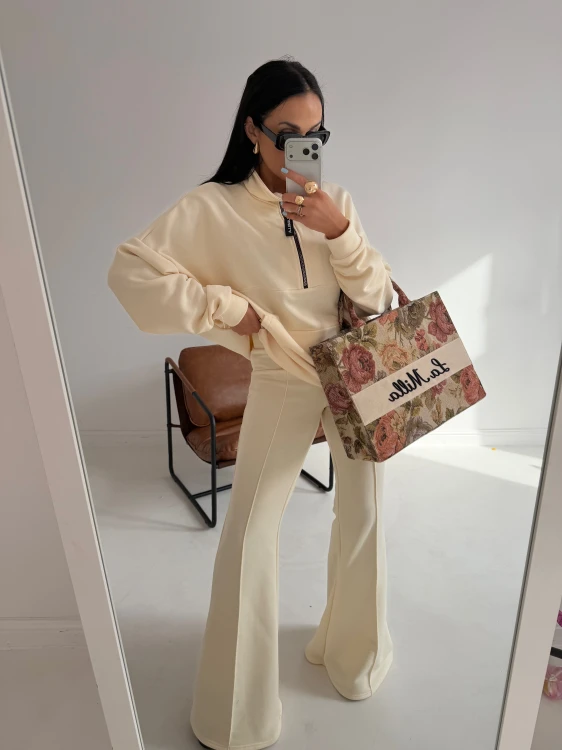 la milla bluza bananowa Aspen, bluza bawełniana Aspen la milla na wiosnę, bluza Aspen la milla z kołnierzem, bluza ze stójką la milla, ciepła bluza la milla, bananowa bluza la milla, ciepła bluza bawełniana na wiosnę, bluza Aspen do legginsów la milla