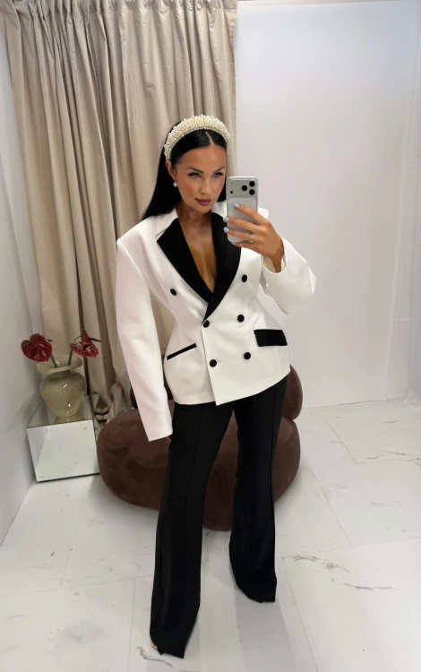 la milla marynarka biało-czarna kim, la milla elegancka marynarka, la milla elegancka marynarka biała z czarnymi kieszeniami, la milla elegancka biała marynarka na komunię, la milla biała marynarka na chrzciny