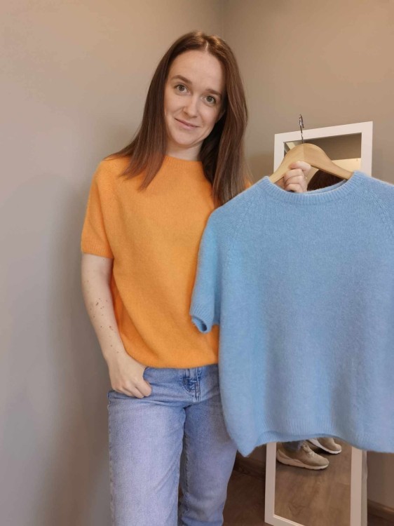 SWETER BABY ALPACA KRÓTKI RĘKAW NIEBIESKI