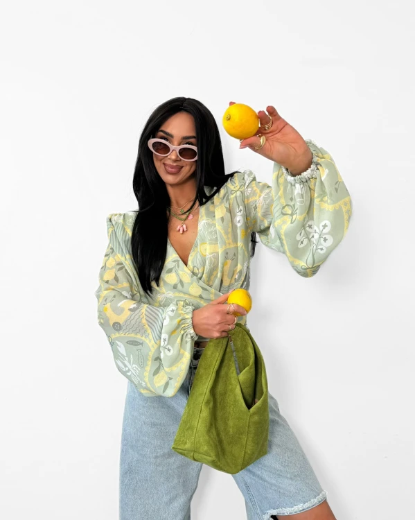 la milla wiązana koszula khaki na lato, koszula  na randkę la milla, la milla bluzka wiązana zielona, la milla zielona bluzka z szerokimi rękawami, la milla bluzka zielona na wiosnę, la milla wiskozowa koszula wiązana oliwka do jeansów