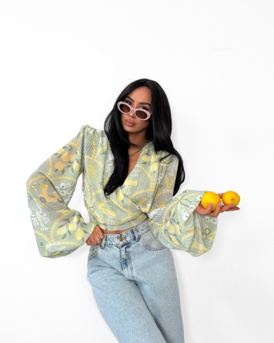 la milla wiązana koszula khaki na lato, koszula  na randkę la milla, la milla bluzka wiązana zielona, la milla zielona bluzka z szerokimi rękawami, la milla bluzka zielona na wiosnę, la milla wiskozowa koszula wiązana oliwka do jeansów