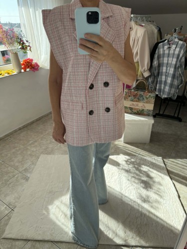 la milla kamizelka różowa, kamizelka różowa la milla, dłuższa kamizelka różowa, wiosenne stylizacje, kamizelka różowa do jeansów, kamizelka różowa do spodenek, la milla kamizelka oversize, la milla kamizelka garnitur, la milla kamizelka na komunię