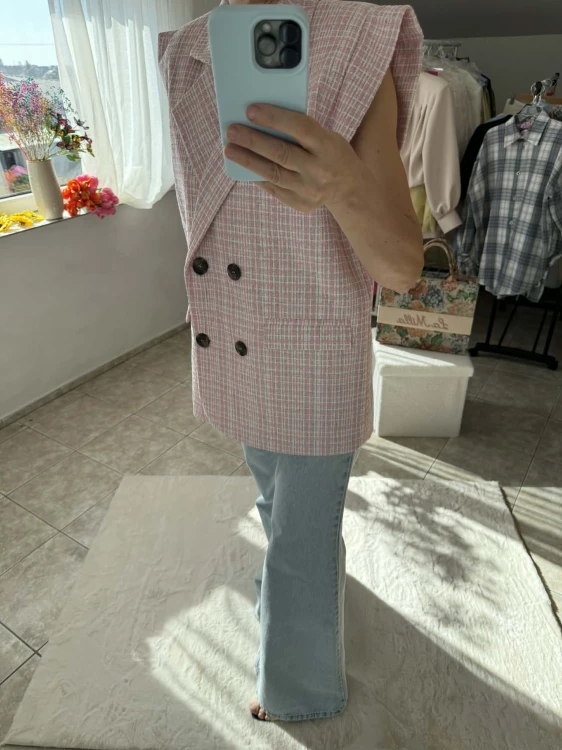 la milla kamizelka różowa, kamizelka różowa la milla, dłuższa kamizelka różowa, wiosenne stylizacje, kamizelka różowa do jeansów, kamizelka różowa do spodenek, la milla kamizelka oversize, la milla kamizelka garnitur, la milla kamizelka na komunię