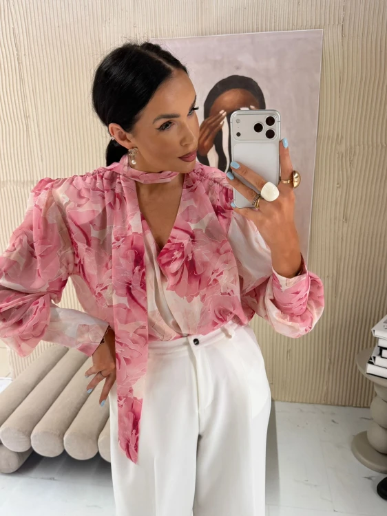 la milla bluzka różowo-biała z wiązaniem przy szyi, la milla koszula różowo-biała z wiązaniem przy szyi, la milla elegancka bluzka koszulowa różowa, la milla bluzka na komunię, la milla koszula na chrzciny, la milla komplet