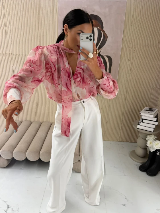 la milla bluzka różowo-biała z wiązaniem przy szyi, la milla koszula różowo-biała z wiązaniem przy szyi, la milla elegancka bluzka koszulowa różowa, la milla bluzka na komunię, la milla koszula na chrzciny, la milla komplet