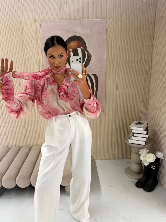 la milla bluzka różowo-biała z wiązaniem przy szyi, la milla koszula różowo-biała z wiązaniem przy szyi, la milla elegancka bluzka koszulowa różowa, la milla bluzka na komunię, la milla koszula na chrzciny, la milla komplet