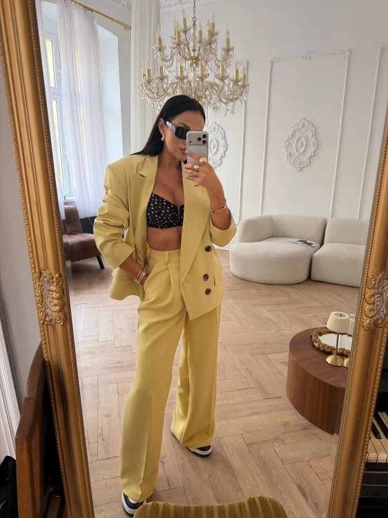 la milla marynarka średnia limonkowa, marynarka la milla dwurzędowa limonka, marynarka damska limonkowa, la milla garnitur limonkowy, la milla elegancki garnitur limonka la milla marynarka dwurzędowa, garnitur damski na wiosnę