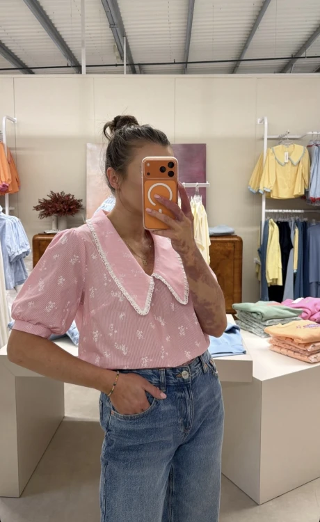 koszula purpura, koszula z kołnierzykiem, koszula vintage, koszula damska z kołnierzykiem, koszula damska na wiosnę, koszula damska do jeansów, koszula z kołnierzykiem niebieska, koszula damska purpura różowa, koszula z kołnierzykiem purpura