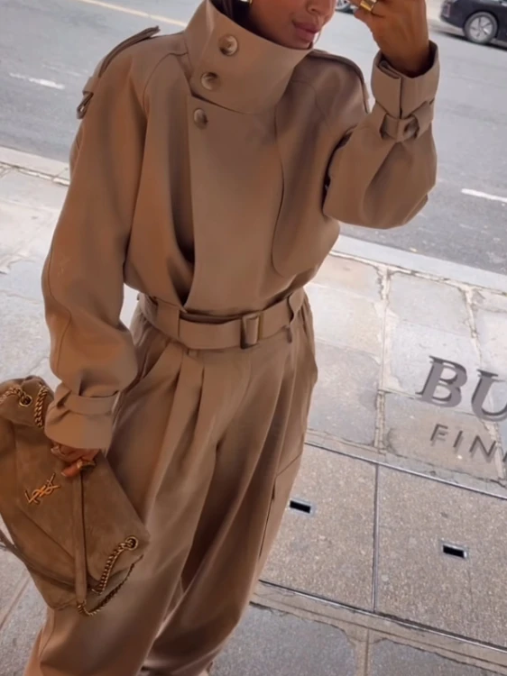 Emo kurtka buch karmelowa, emo kurtka z wysoką stójką, emo kurtka z stójką i pagonami, emo kurtka premium, emo kurtka bawełniana ze stójką i pagonami, emo kurtka buch na wiosnę