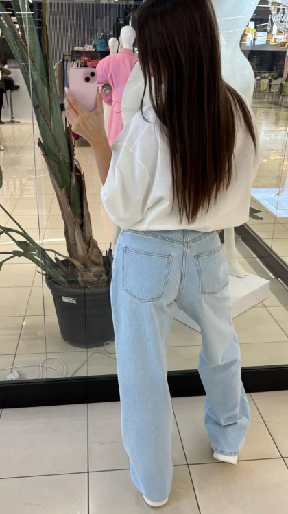 Emo niebieskie jeansy klasyczne, emo jeansy z prostą nogawką, emo jeansy z szeroką nogawką na wiosnę, emo jeansy klasyczne, emo niebieskie jeansy