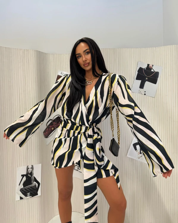 la milla sukienka kimono zebra z żółtym, la milla sukienka elegancka biało-czarna z żółtym, la milla zebra sukienka wiązana, la milla sukienka kimono na lato, la milla sukienka zebra na chrzciny, la milla elegancka sukienka kimono na wiosnę