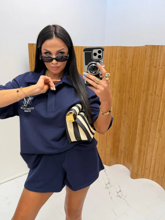 la milla komplet bawełniany granatowy, la milla komplet granatowy bluza polo i spodenki, la milla komplet bawełniany na podróż, la milla komplet dresowy na majówkę, la milla komplet bluza polo i spodenki na wiosnę